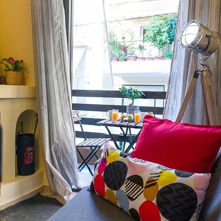 Apartment 100 Meters From The Terminal Station 아테네 외부 사진