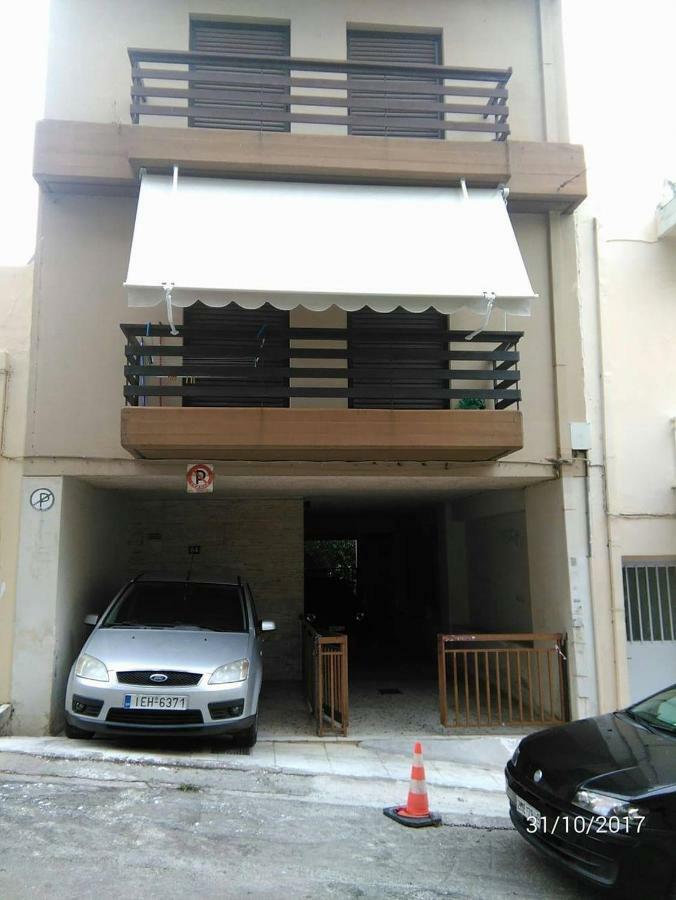 Apartment 100 Meters From The Terminal Station 아테네 외부 사진