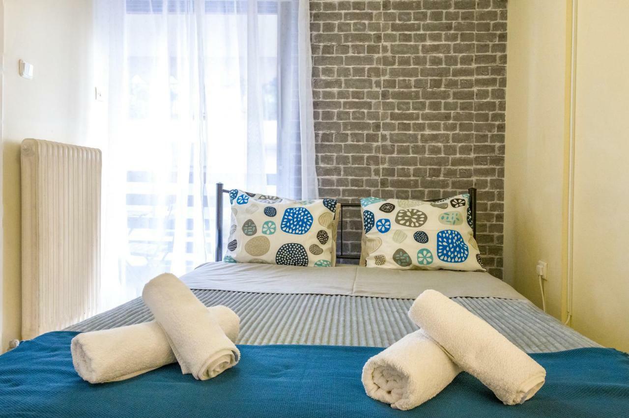 Apartment 100 Meters From The Terminal Station 아테네 외부 사진