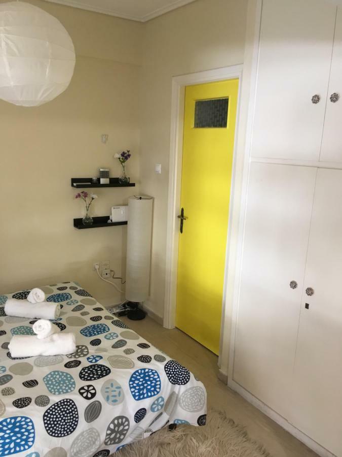 Apartment 100 Meters From The Terminal Station 아테네 외부 사진