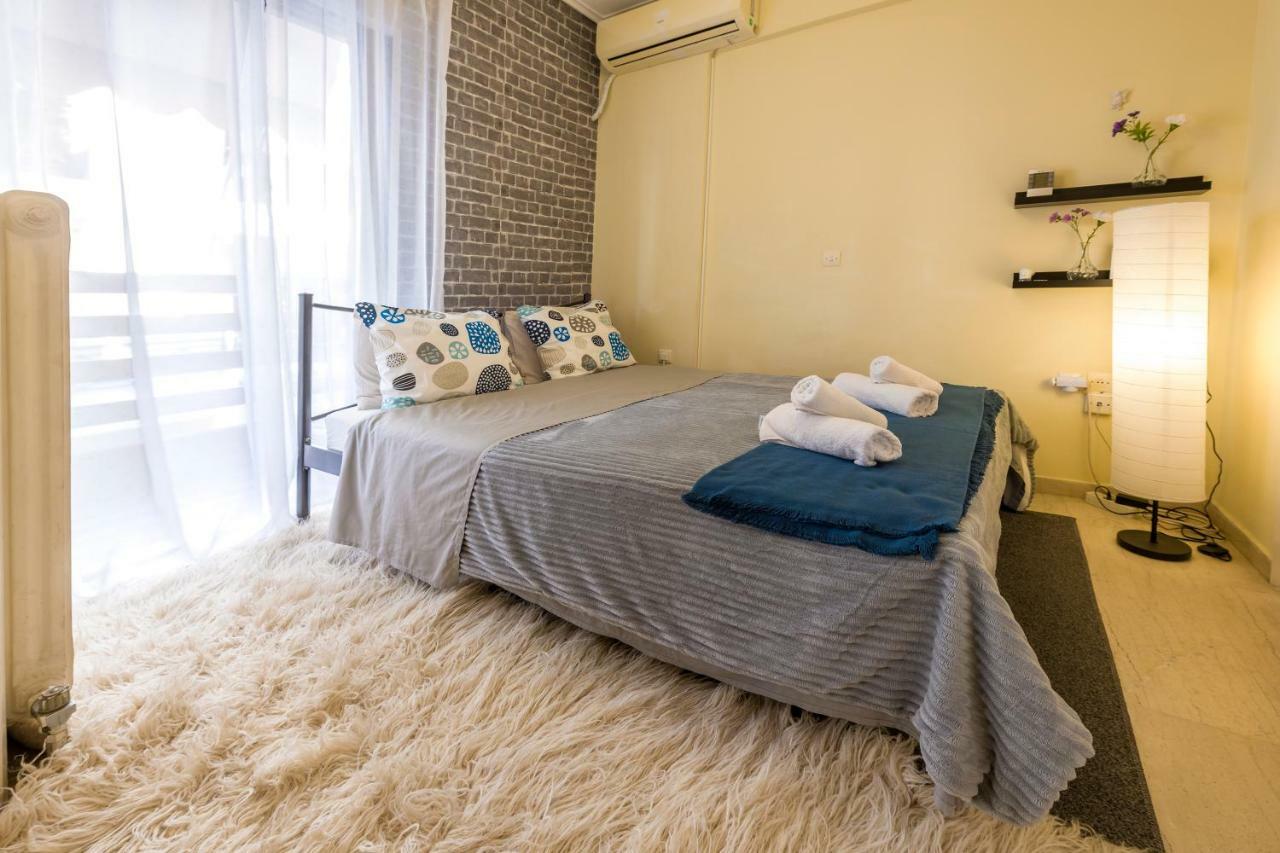 Apartment 100 Meters From The Terminal Station 아테네 외부 사진